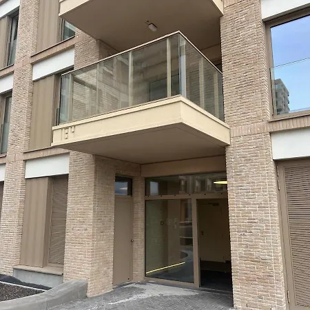 New Luxury In Prime Location In Апартаменти *