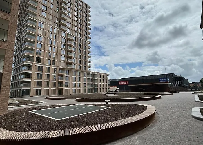 Апартаменты New Luxury In Prime Location In