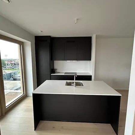 Apartment New Luxury In Prime Location In *